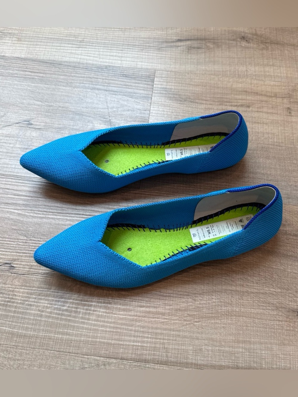 Rothy’s The Point in Poseidon Blue - size 6.5
